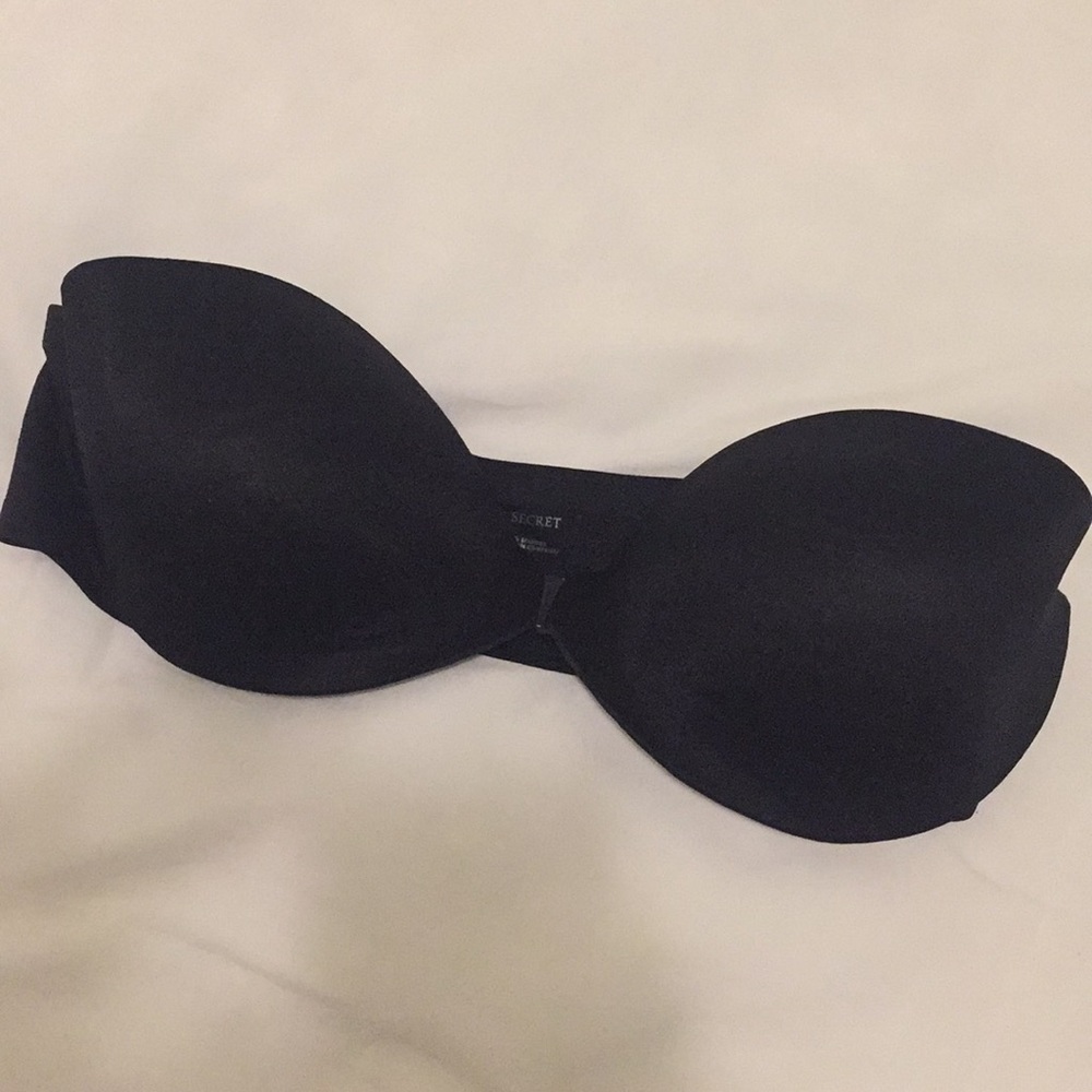 NWOT Victoria’s Secret Black Strapless Bra
